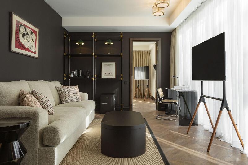 Artizan Design Hotel - Oda