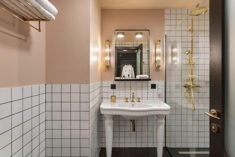 Artizan Design Hotel - Oda