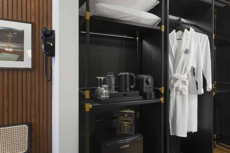 Artizan Design Hotel - Oda