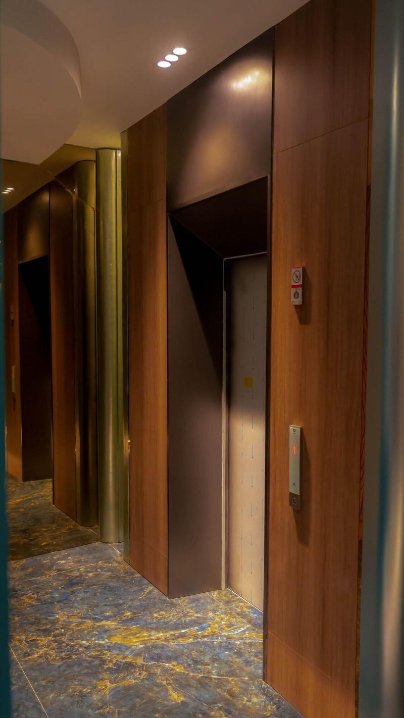 Qube Hotel By 98hospitality - Lobi