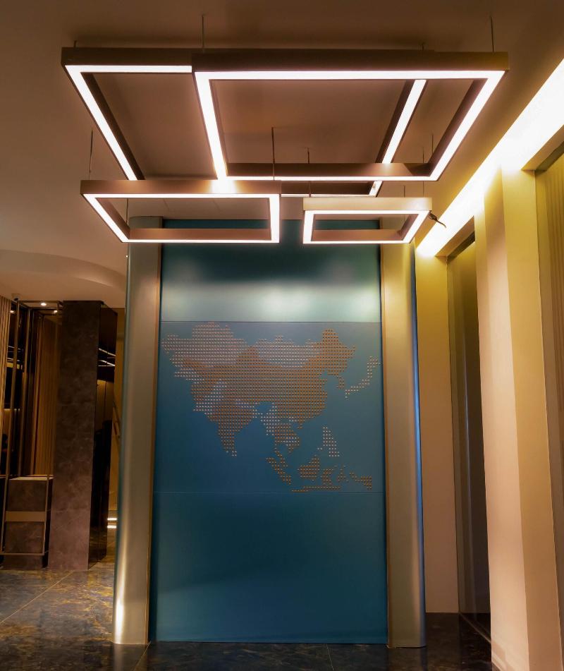 Qube Hotel By 98hospitality - Lobi