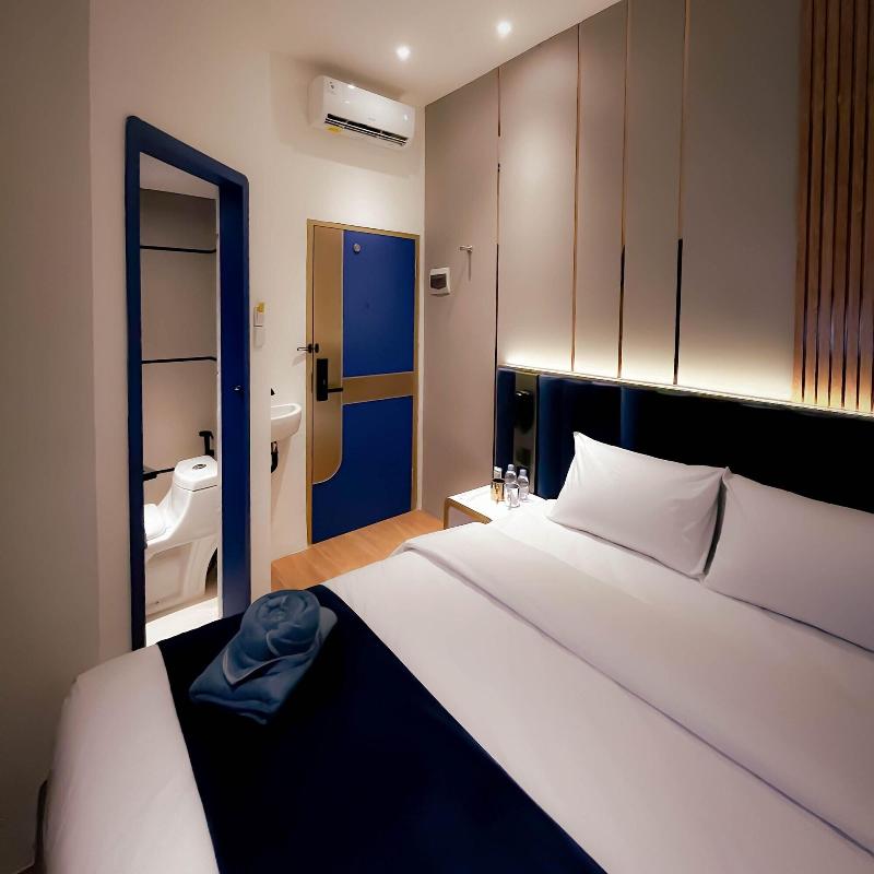 Qube Hotel By 98hospitality - Oda