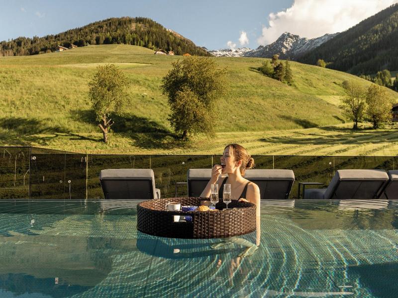 Terentnerhof Active & Lifestyle Hotels - Havuz