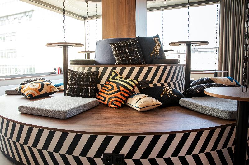 LOGINN Hotel Offenbach - Lobi