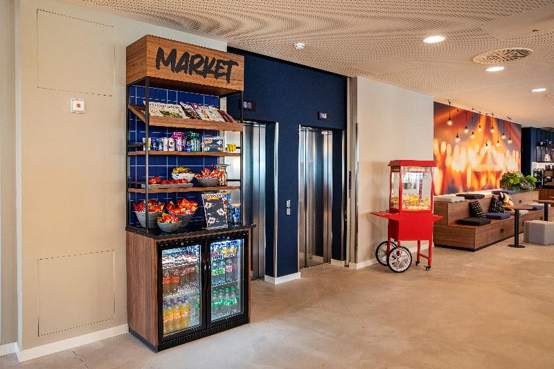 LOGINN Hotel Offenbach - Lobi