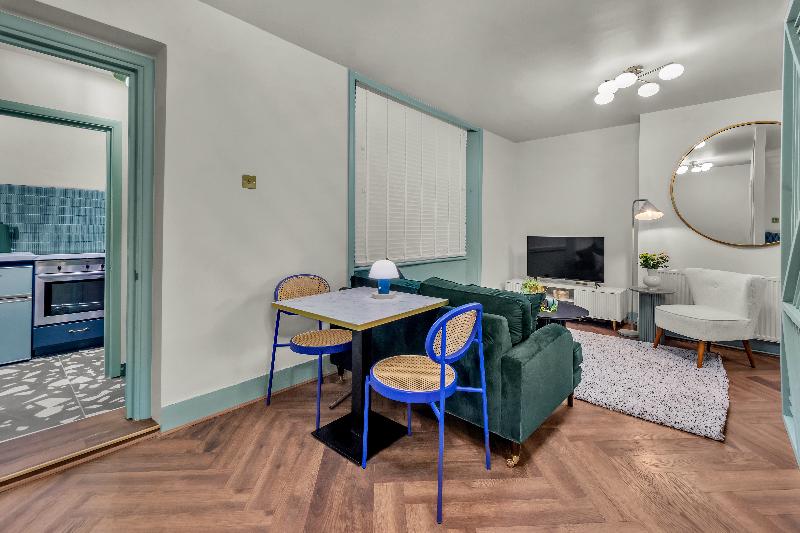 Modern Kensington Apartments - Oda