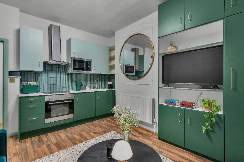 Modern Kensington Apartments - Oda