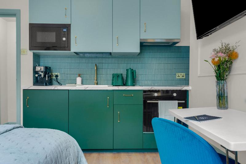 Modern Kensington Apartments - Oda