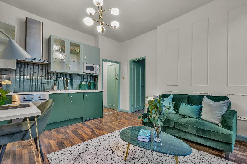 Modern Kensington Apartments - Oda