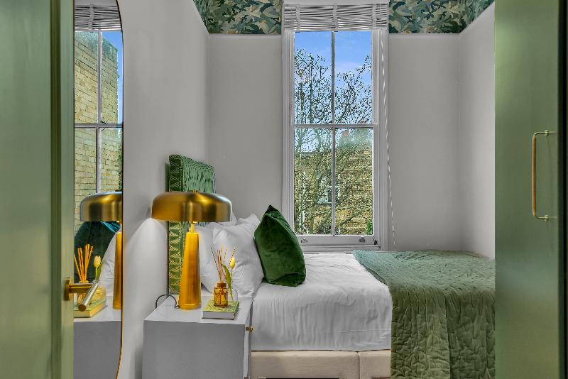 Modern Kensington Apartments - Oda