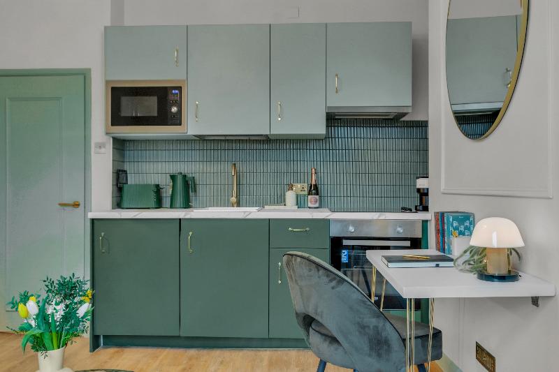 Modern Kensington Apartments - Oda
