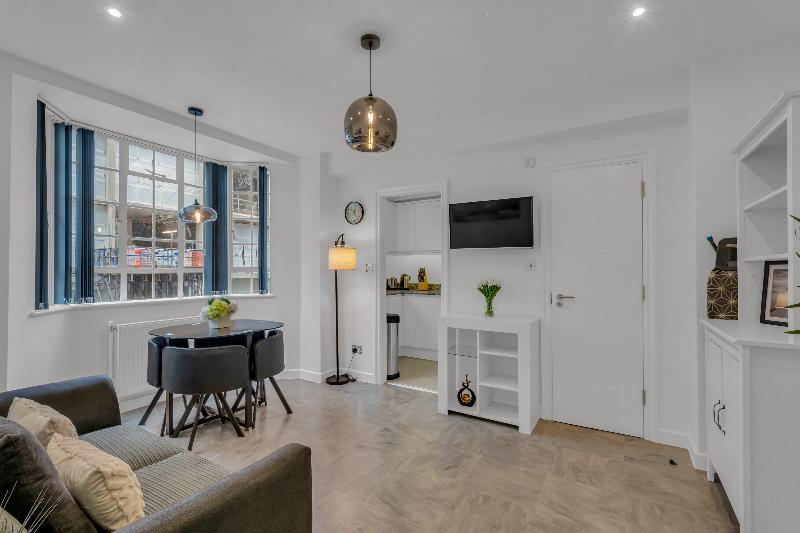 Contemporary Apartments Chelsea - Genel