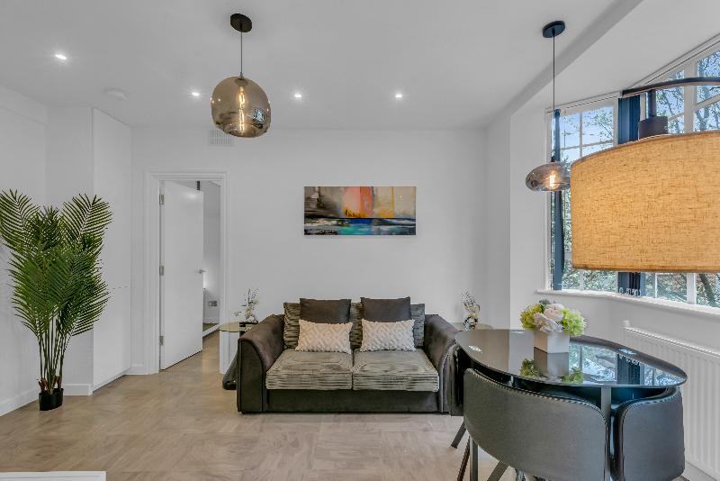 Contemporary Apartments Chelsea - Genel