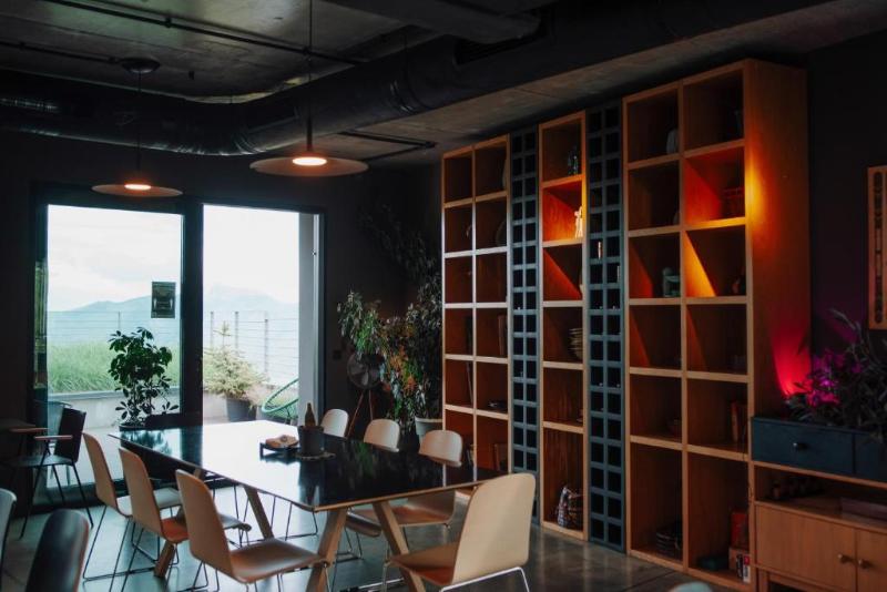 Quadrum Hotel - Lobi