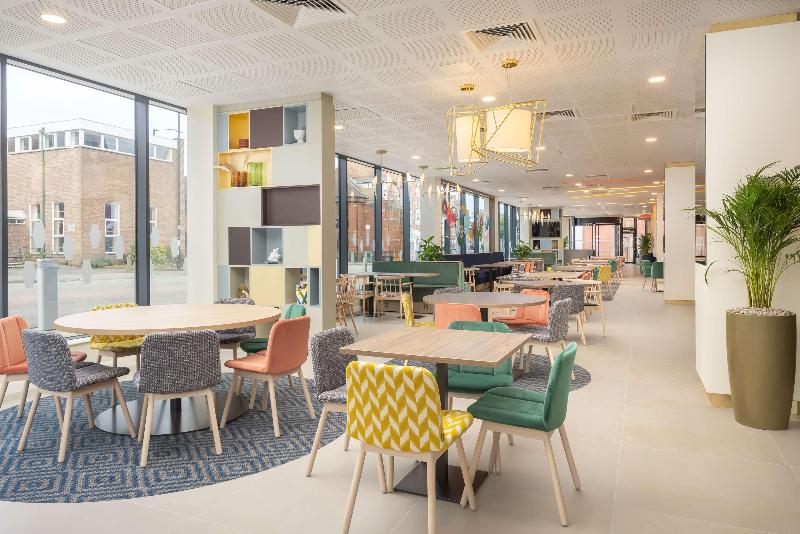 Hampton By Hilton Nuneaton - Lobi