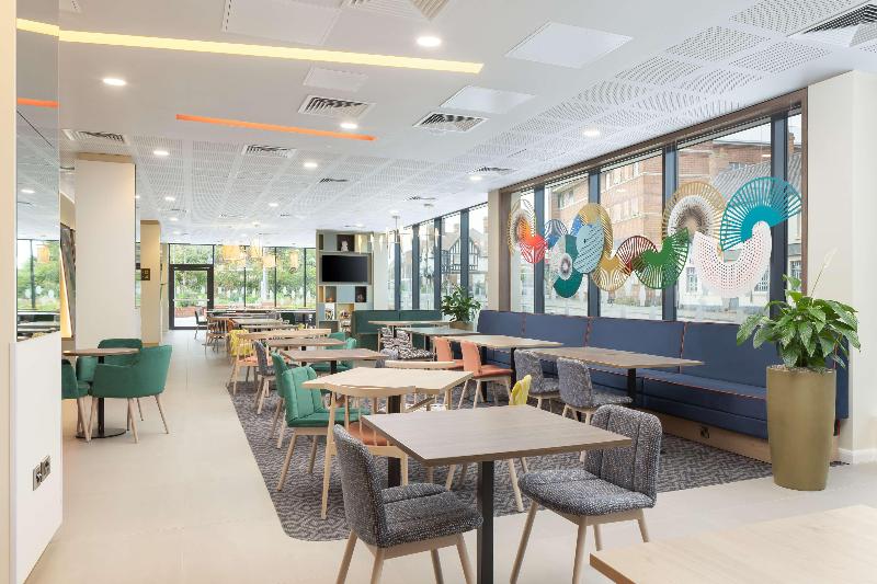 Hampton By Hilton Nuneaton - Lobi