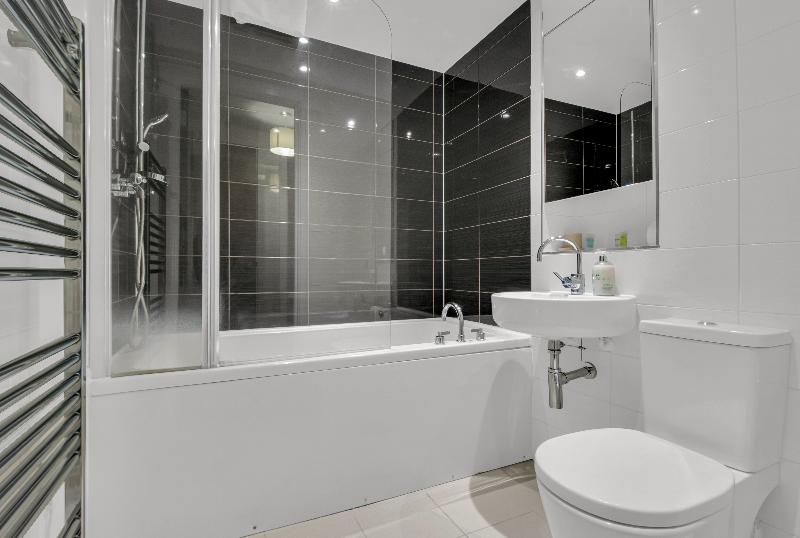 Lamb's Passage Elegant One Bed Apartment - Oda