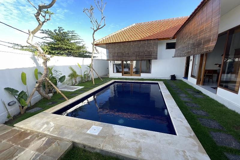 The Wina Villa 01 By Zuzu - Havuz