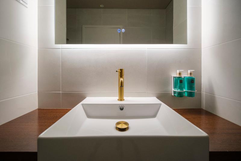 Azores Book Hotel - Oda