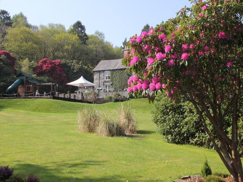 Aberdunant Hall - Genel
