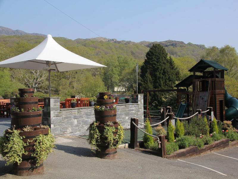 Aberdunant Hall - Teras