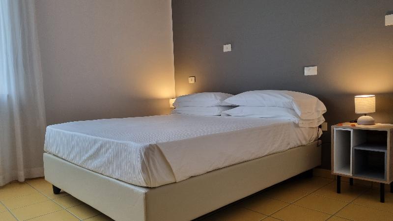 Phi Hotel Homy Druento - Oda