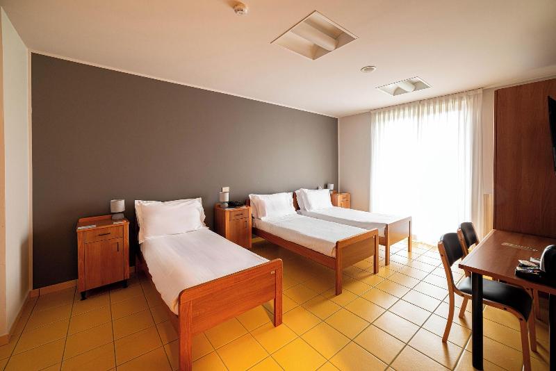 Phi Hotel Homy Druento - Oda