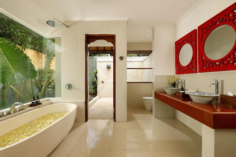 Shanti Estate Seminyak By Nakula - Oda