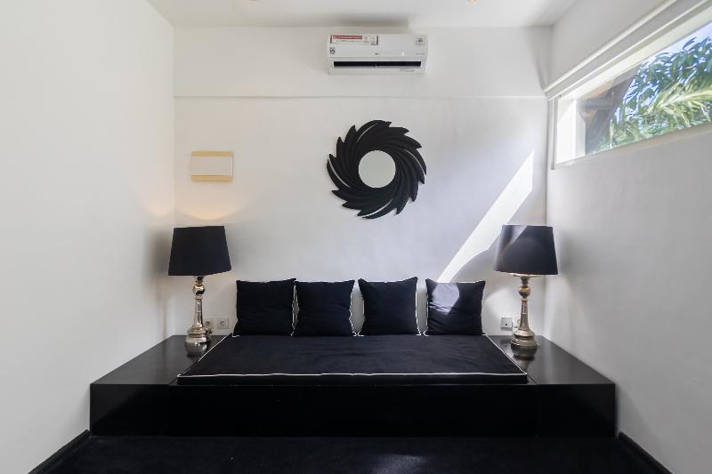 Shanti Estate Seminyak By Nakula - Oda
