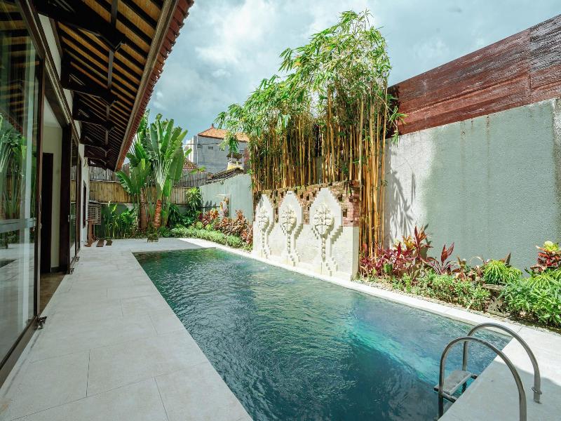 Shanti Estate Seminyak By Nakula - Oda