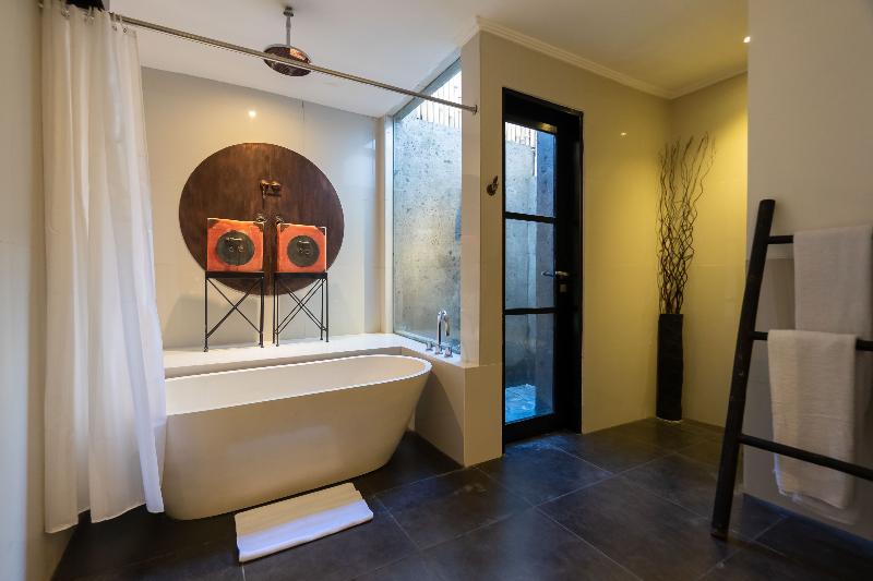 Shanti Estate Seminyak By Nakula - Oda