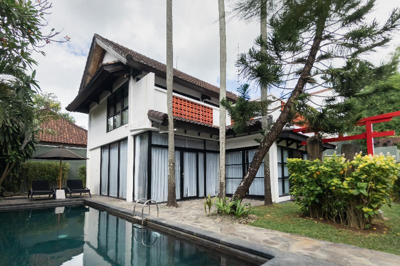 Shanti Estate Seminyak By Nakula - Oda