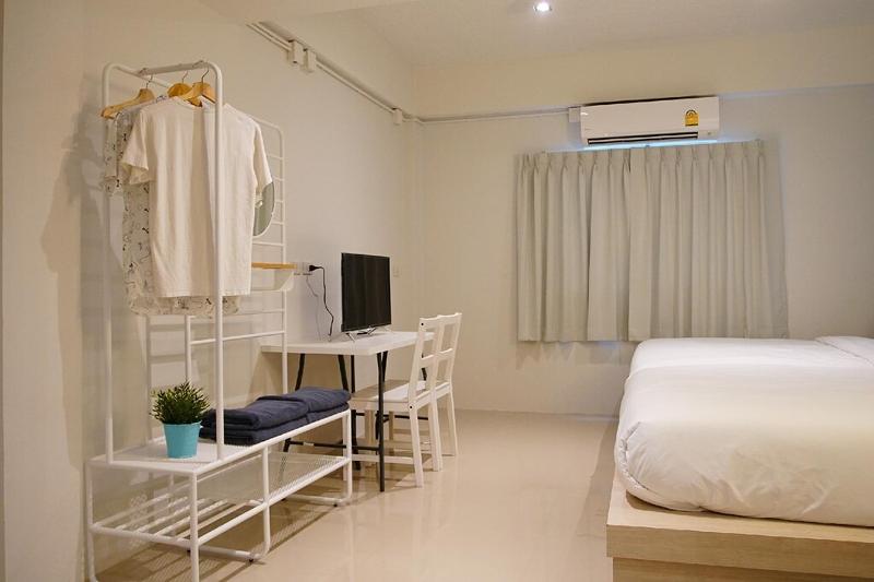 Me U Hostel Pattaya By Zuzu - Oda