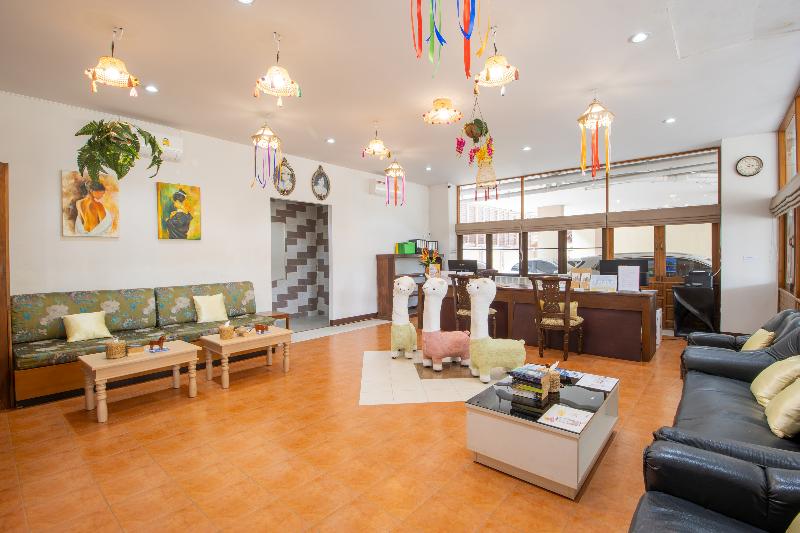 Budget Stars Hotel Chiang Mai - Lobi