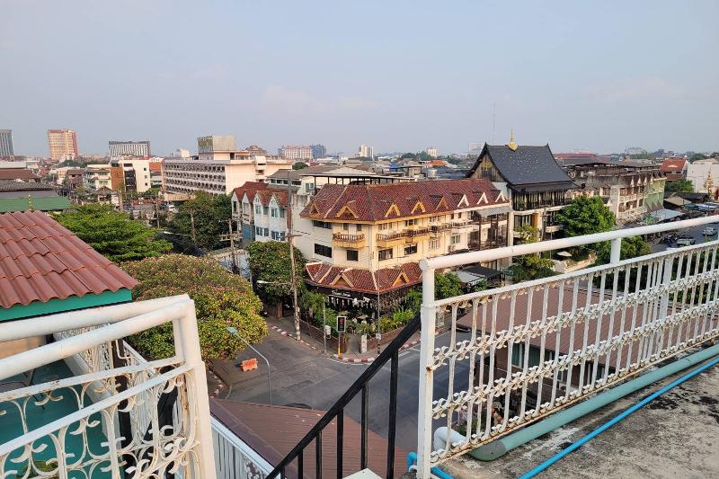 Asaya House - Genel