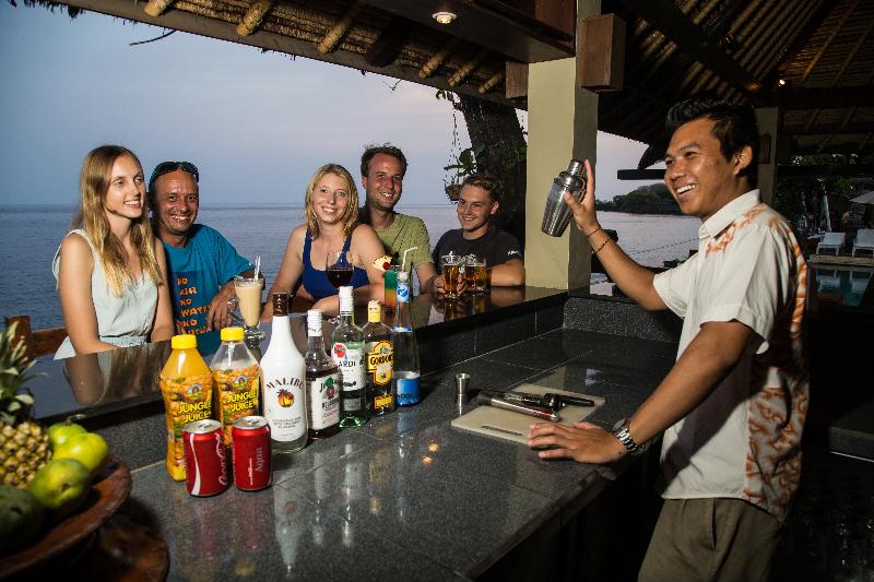 Tauch Terminal Resort Tulamben & Spa - Bar