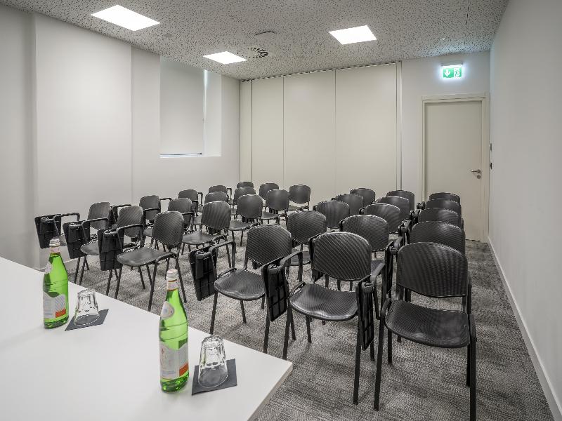 Hampton By Hilton Locarno - Toplantı