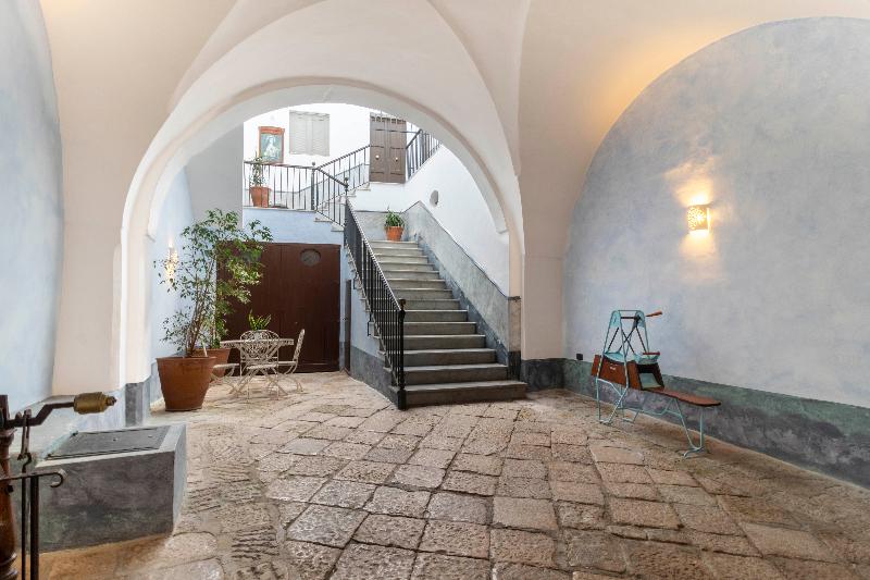 Palazzo Zacà - Lobi
