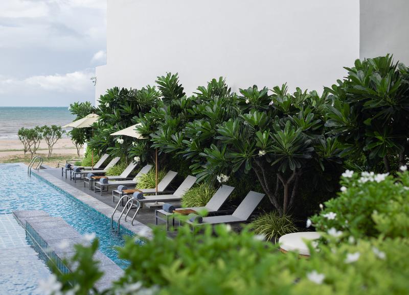 Eastin Resort Rayong - Havuz