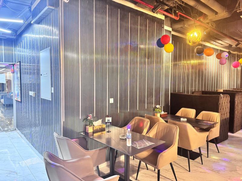 Le Paradise Palace Hotel Llc - Restoran
