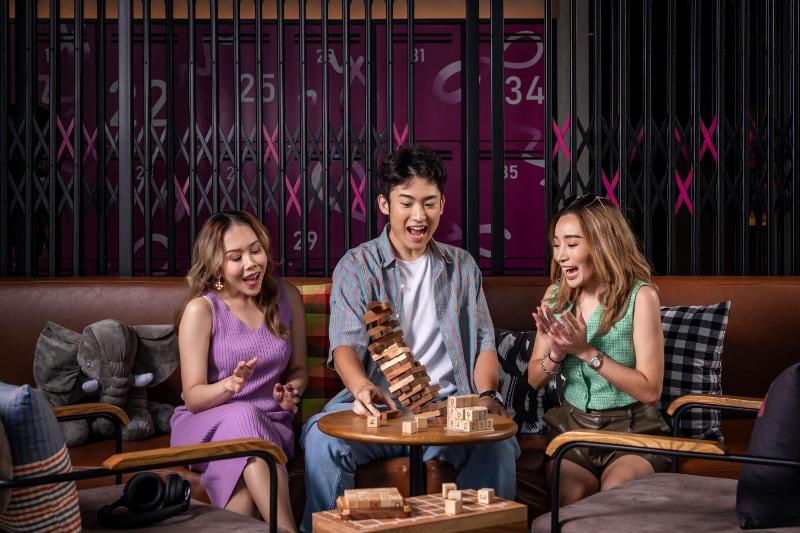 Moxy Bangkok Ratchaprasong - Bar