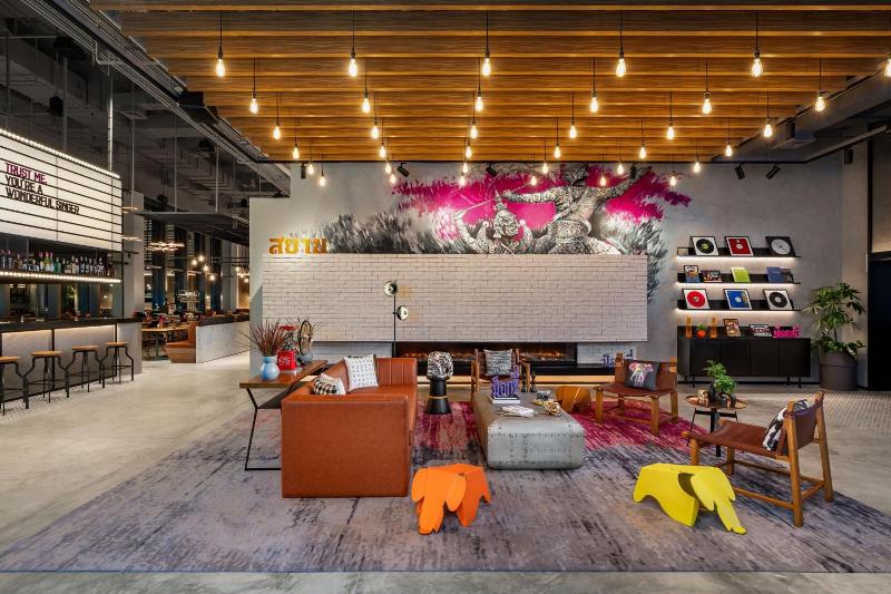 Moxy Bangkok Ratchaprasong - Lobi