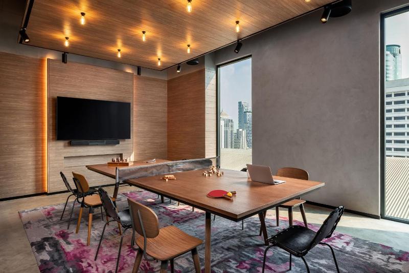 Moxy Bangkok Ratchaprasong - Toplantı