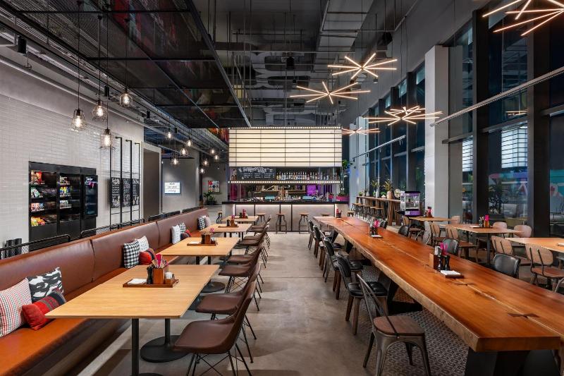 Moxy Bangkok Ratchaprasong - Restoran