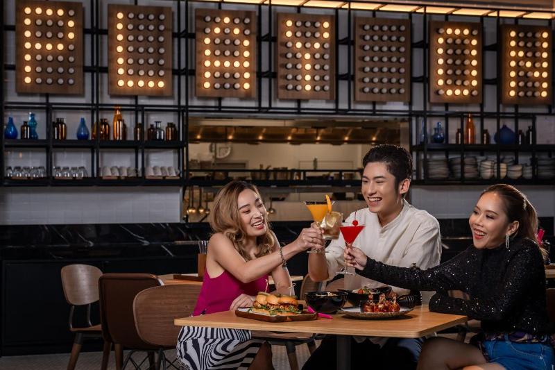 Moxy Bangkok Ratchaprasong - Restoran