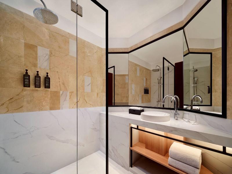 Sheraton Jakarta Soekarno Hatta Airport - Oda