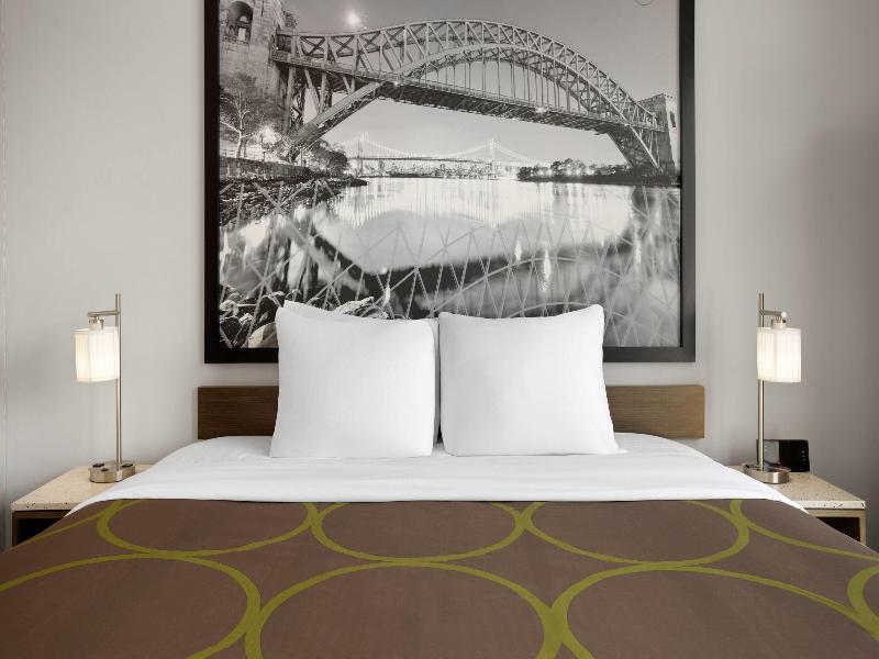 Super 8 By Wyndham Bronx Near Stadium - Oda
