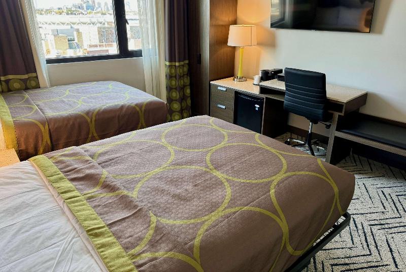 Super 8 By Wyndham Bronx Near Stadium - Oda