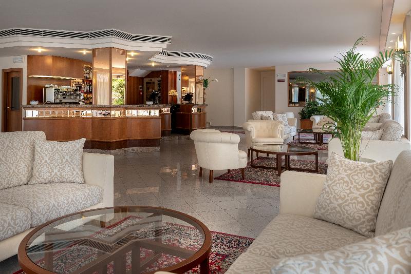Hotel Tiffany - Lobi