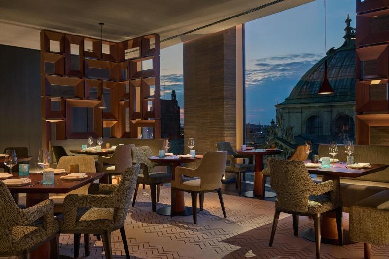 Koenigshof, A Luxury Collection Hotel, Munich - Restoran